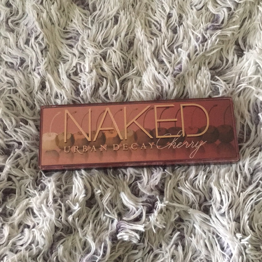 🦋3/$25 || Naked Cherry Palette